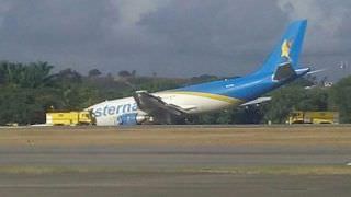 Avião de carga faz pouso forçado no Recife