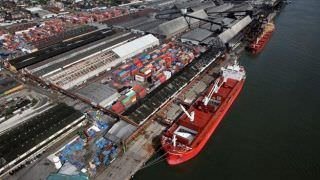 Porto de Santos deve movimentar volume recorde de cargas em 2017