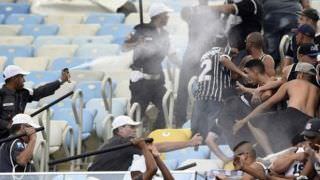 Torcedores detidos após confusão no Maracanã são ouvidos pela Justiça do Rio