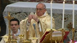 Papa celebra missa de finados no cemitério de Roma