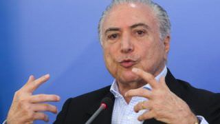 Temer lamenta tragédia com time da Chapecoense