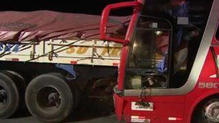 Acidente com ônibus na via Dutra deixa um morto e 24 feridos