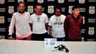 Quarteto é preso com cerca de dois quilos de drogas em casa na Zona Sul de Manaus