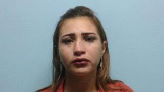 Mulher procurada por participar de assalto em loja de roupas é presa no evento Villa Mix
