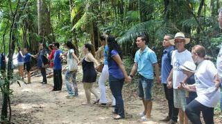 Curso de turismo da UEA promove ‘3ºAbraço Simbólico’ em Manaus