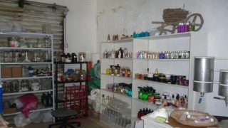Fábrica de cosmético que funcionava de forma clandestina é fechada no bairro Coroado