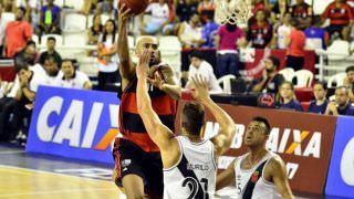 Flamengo vence Vasco por 94 a 86 e leva torcida à loucura na Arena Amadeu Teixeira