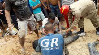 Ajudante de pedreiro sobrevive após ficar soterrado em obra na Zona Leste de Manaus