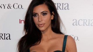 Kim Kardashian perde 100 mil seguidores no Instagram após foto com celulite