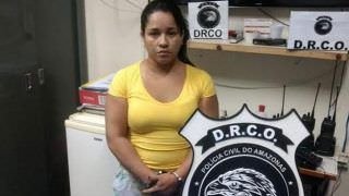 Mulher que respondia crimes em liberdade é presa com documentos falsos, em Manaus