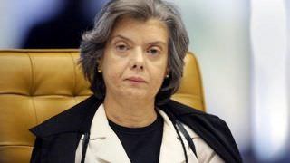 Cármen Lúcia sugere enterrar o Brasil do 'sabe com quem você está falando?'