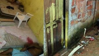 Casal é executado com nove tiros dentro de quitinete, na Zona Oeste de Manaus