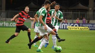 Com gol de letra de Rildo, Coritiba bate Vitória e vira vice-líder do Brasileirão