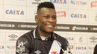Paulão minimiza momento ruim e exalta grandeza do Vasco em apresentação no clube