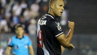 Luis Fabiano decide e Vasco vence o Sport pelo Brasileirão