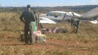 Avião com 500 quilos de cocaína é interceptado pela FAB em Goiás