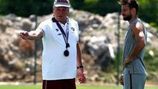 Abel fecha treino e faz mistério no Fluminense para clássico de domingo