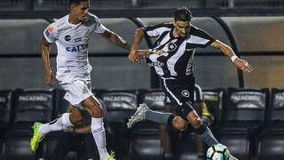 Sob olhares de Levir, Santos arranca vitória sobre o Botafogo aos 50 minutos