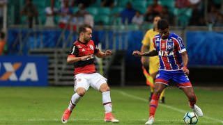 Estreante, Éverton Ribeiro dá passe para gol e Flamengo vence Bahia na Fonte Nova