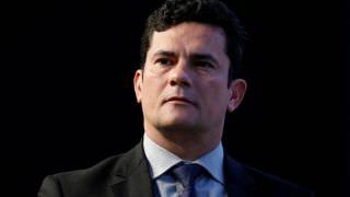 Sérgio Moro condena ex-gerentes da Petrobras e empresários