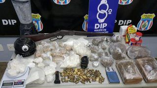 Polícia apreende drogas, arma, granada e munições na Zona Oeste de Manaus