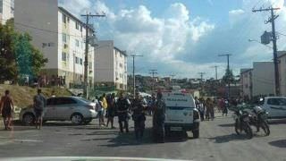 Homem é executado a tiros e outro fica ferido em conjunto na Zona Norte de Manaus