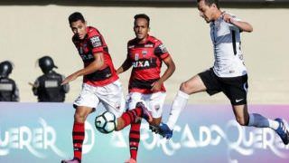 Corinthians perde, mas permanece líder do Campeonato Brasileiro