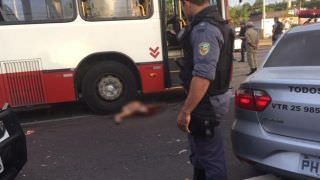 Motociclista morre após ser esmagado por ônibus na Zona Centro-Sul de Manaus