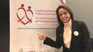 Primeira-dama representa Prefeitura de Manaus em conferência nacional de atenção ao câncer de mama