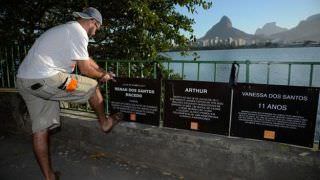 Menino morto com tiro na cabeça disparado por criminosos é enterrado no Rio
