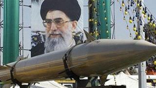 Irã diz ter artefato com 10 toneladas, chamado de "pai de todas as bombas"