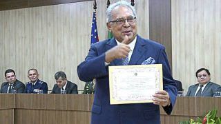 Amazonino Mendes é diplomado governador do Amazonas