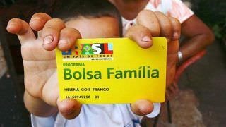Bolsa Família será reajustado em 2018, diz ministro Osmar Terra