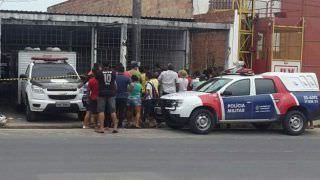 Cozinheiro é achado estrangulado com fio elétrico em casa, na Zona Norte de Manaus
