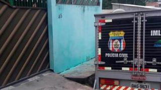 Comerciante é achado morto com várias facadas dentro de casa, no Cidade de Deus