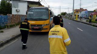 Operação combate transporte clandestino na Zona Norte de Manaus