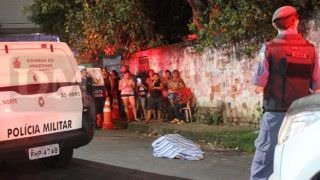 Pistoleiros executam ‘Juquinha’ com sete tiros e deixam outros dois baleados, no bairro Compensa