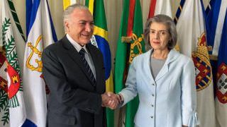 Presidente da República interina, Carmem Lúcia prefere discrição