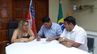 Governo do Amazonas e Prefeitura de Parintins assinam acordo para abertura do Sine