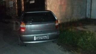 Após ligação misteriosa e buscar amigos, homem é executado dentro de carro em Manaus