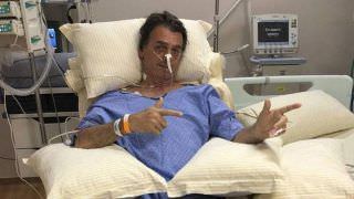 Bolsonaro poderá sair da cama pela primeira vez, diz hospital