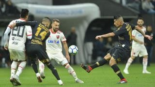 Flamengo sobra e derrota o Corinthians sem dificuldades na Arena