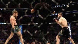 Nurmagomedov nocauteia McGregor e mantém cinturão em UFC marcado por briga