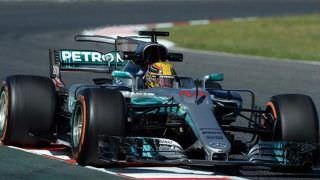 Hamilton vence no Japão, vê Vettel ficar em 6º e pode ser campeão nos EUA