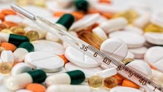 Pesquisa mostra que 8 em cada 10 brasileiros admitem automedicar-se