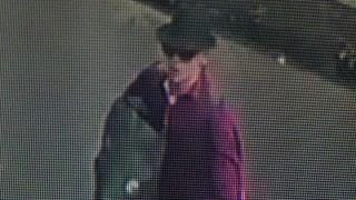 Polícia divulga imagens de homem suspeito de matar tia e sobrinho em Manaus