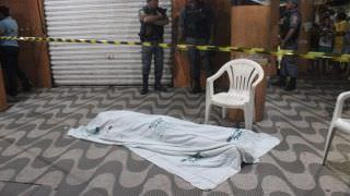 Homem é assassinado a tiros por dupla em moto na Zona Leste de Manaus