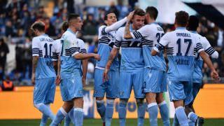 Lazio vence Novara e avança na Copa da Itália em jogo marcado por cantos racistas