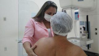 Susam orienta mulheres para prevenção ao câncer de mama
