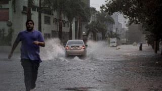 Temporal mata pelo menos 2 pessoas e alaga regiões da Grande São Paulo